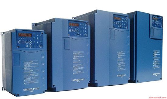 ����׃�l���S��